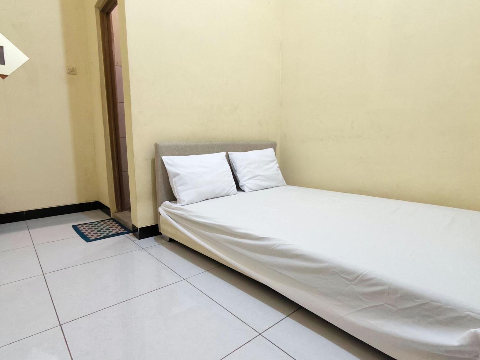 Nn Guesthouse Solo Zewnętrze zdjęcie