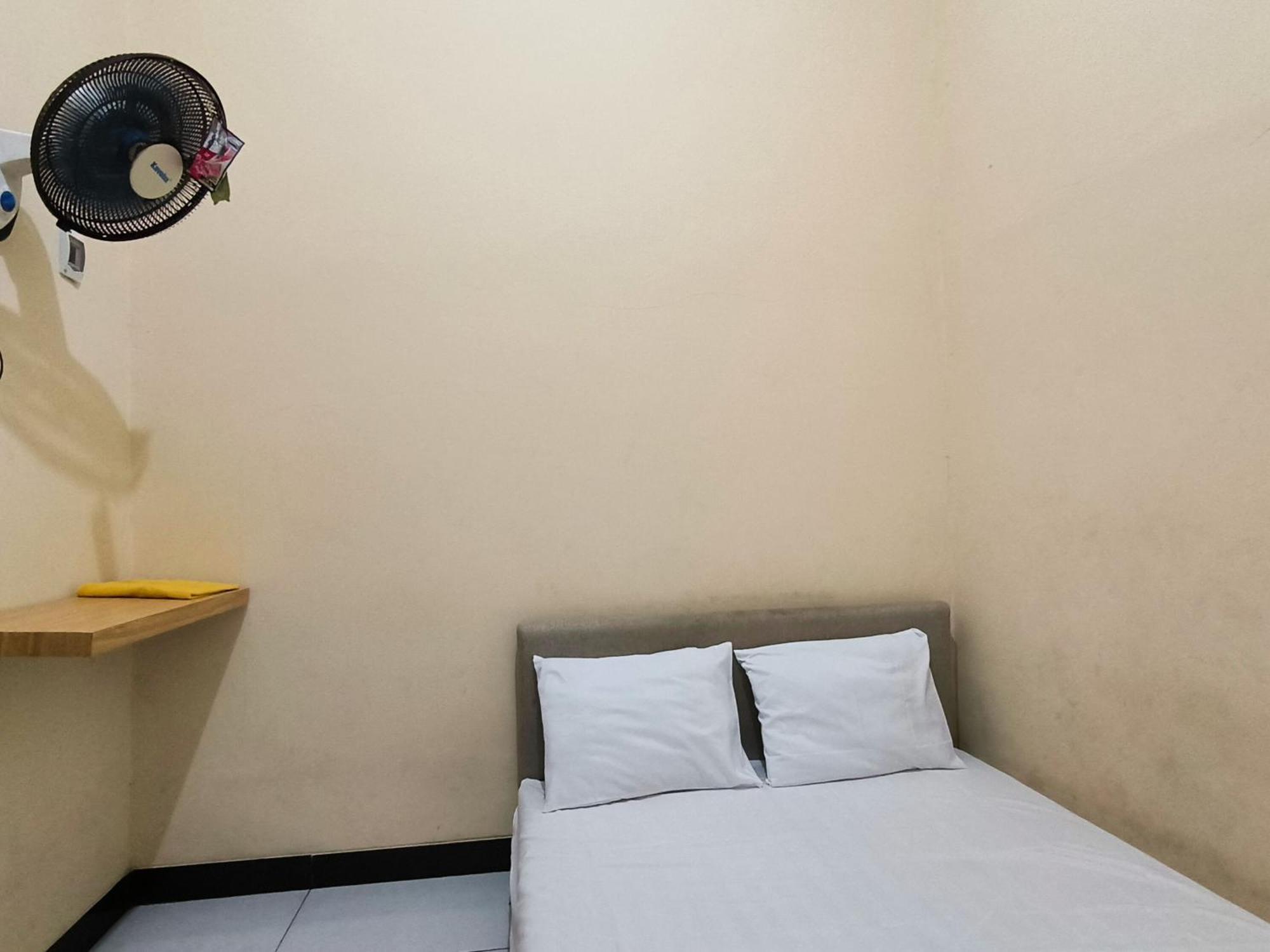 Nn Guesthouse Solo Zewnętrze zdjęcie