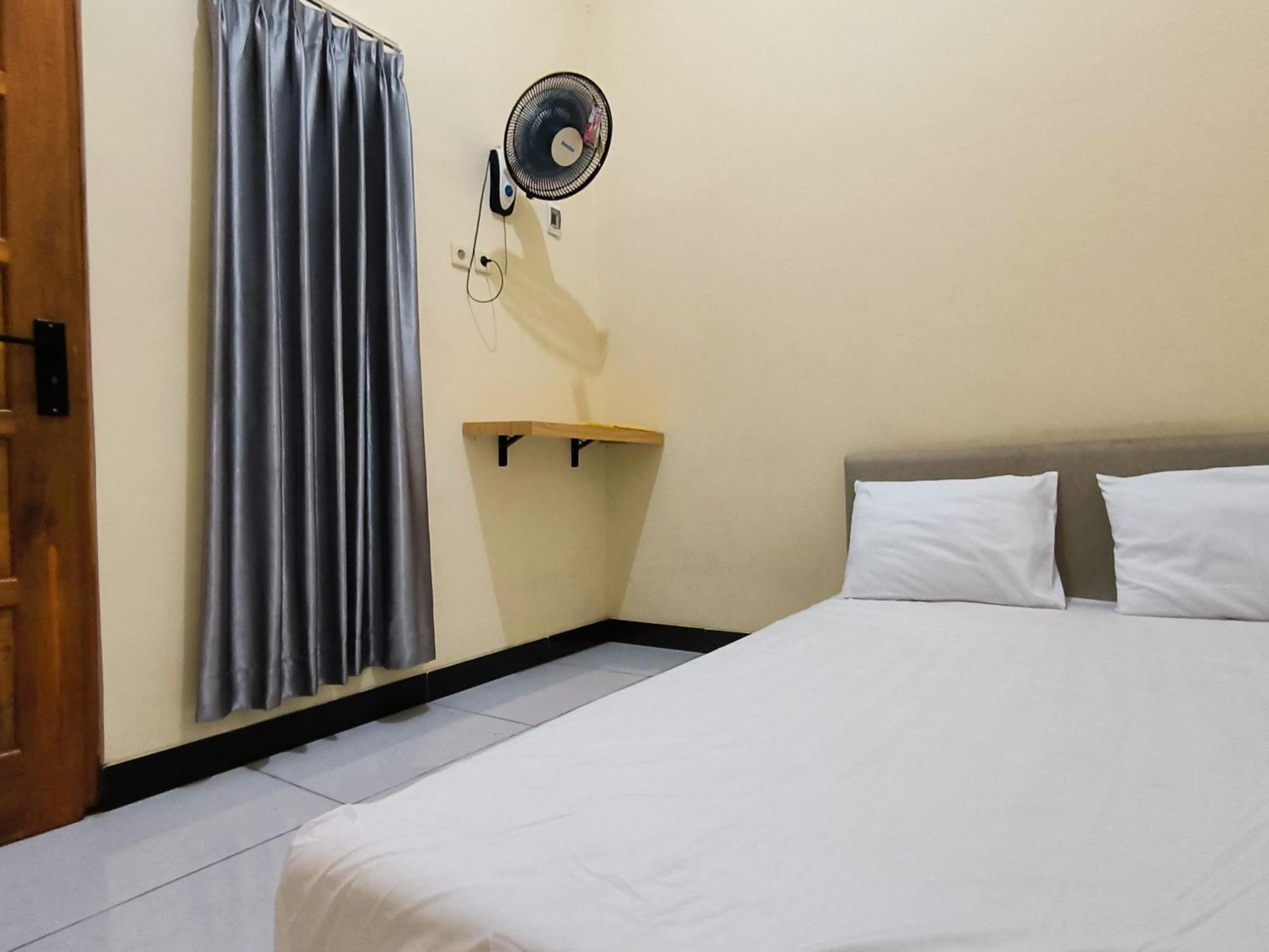 Nn Guesthouse Solo Zewnętrze zdjęcie